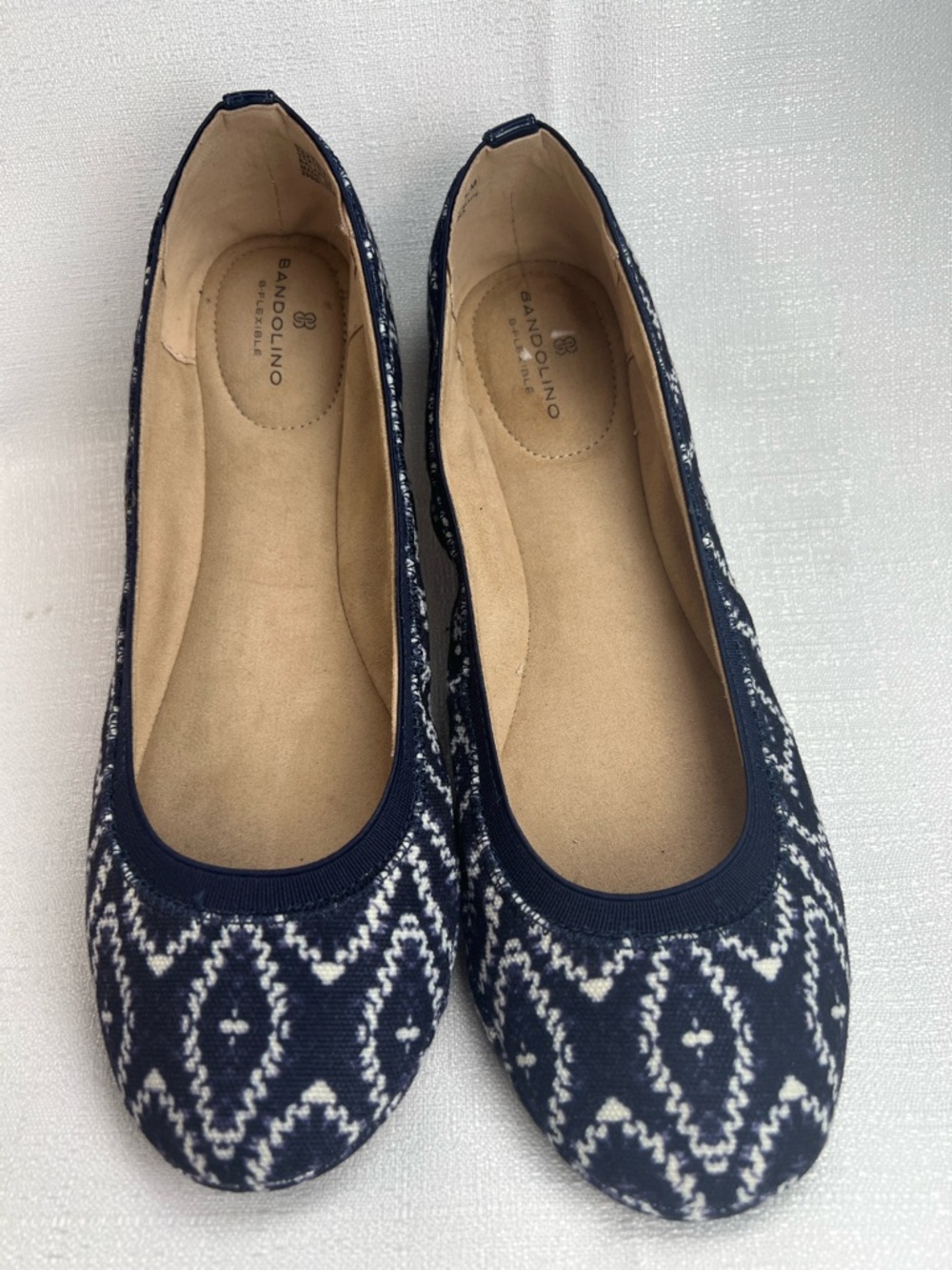 Bandolino, Blue and white suede interior flat